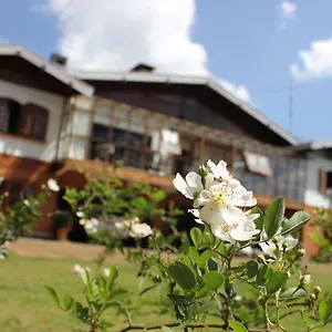 Capuzzo Quarto em Acomodações Particulares Campos do Jordão
